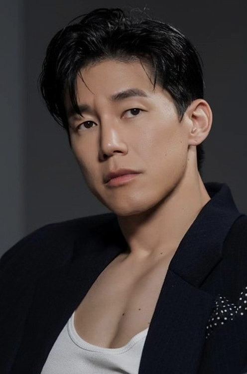 Kim Moo-yul